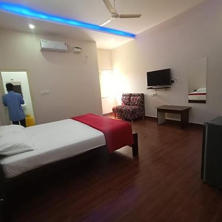 Ss Lodge Devanahalli Экстерьер фото